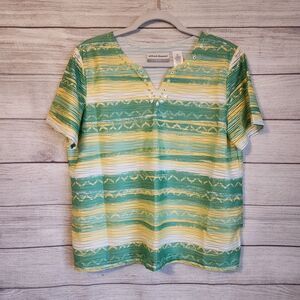 6/$30 SALE Alfred Dunner Top Medium Petite Green Stripe Casual Chic Summer